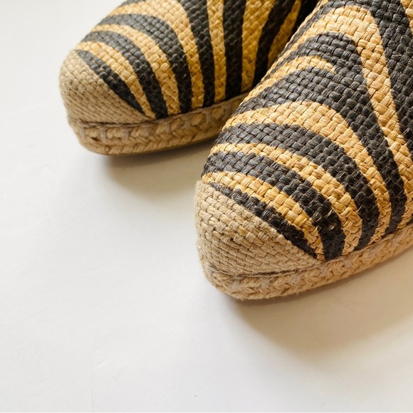 Stuart Weitzman Raffia Zebra Pattern Espadrille - Picture 2 of 6